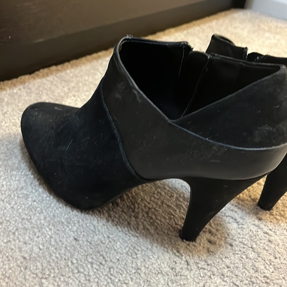 Black ankle bootie with 2 inch heel - Picture 3 of 3